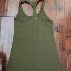 LULULEMON green tank